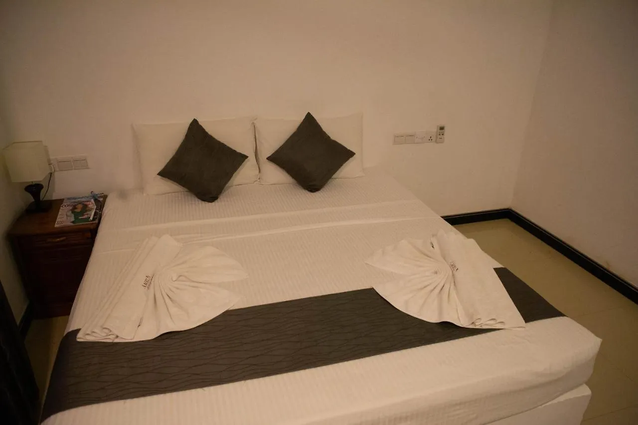 **** Отель Amelia Resort Сигирия Шри-Ланка