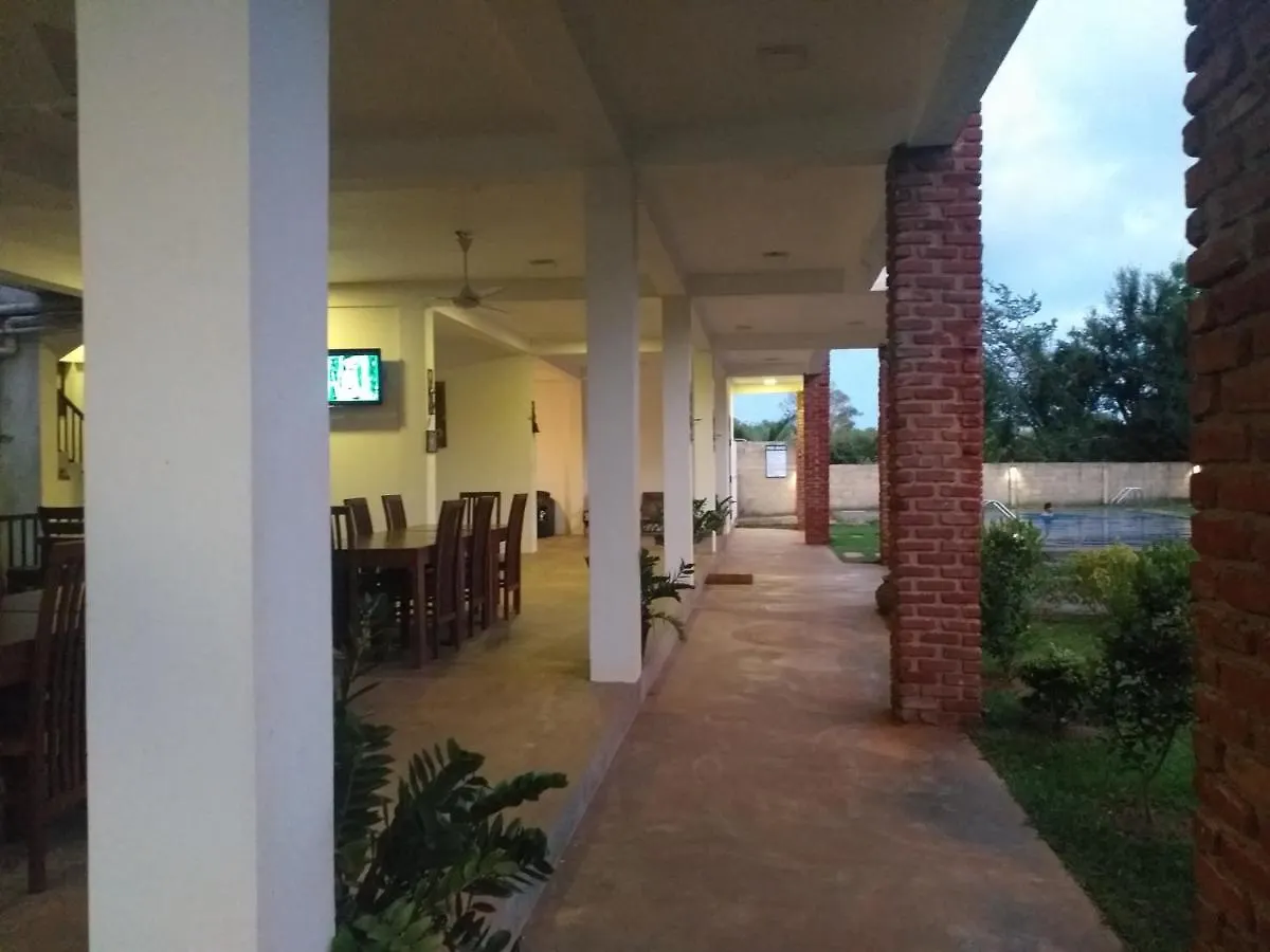 Amelia Resort Сигирия Отель